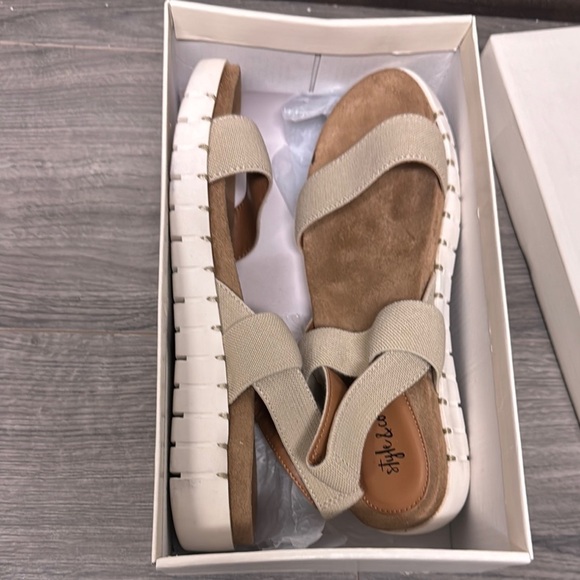 Style & Co. Women's Tan Sandals - Picture 2 of 6